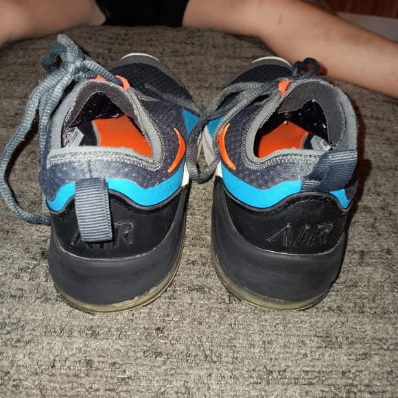 Nike Air - Picture 3 of 9